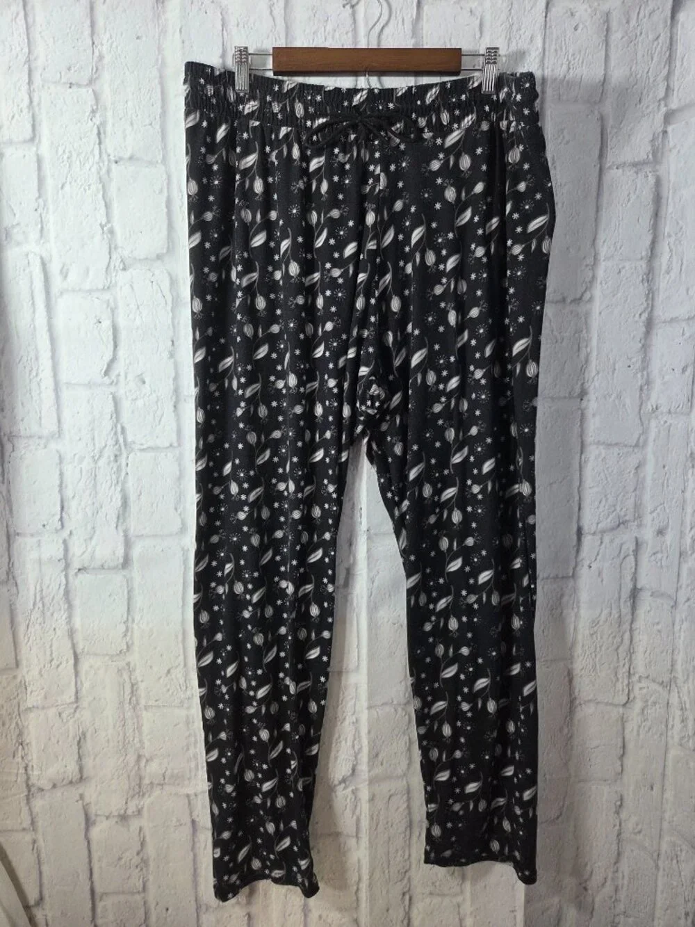 Loungewear by Seven 2XL Butterfly Floral Drawstring Fleece Pants Bundle (Flaw)